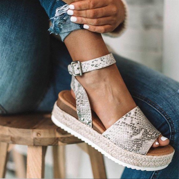 NEW! Snake Print Espadrille Flatform Sandal - Picture 3 of 3